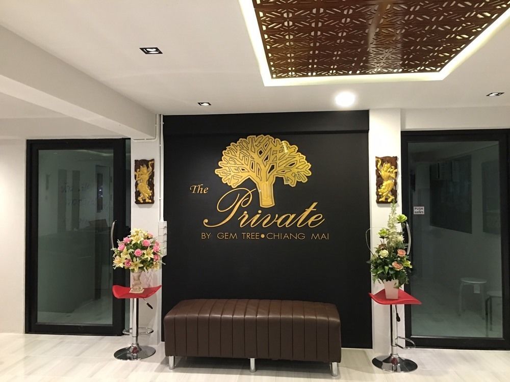 Oyo 983 The Private Hotel Chiang Mai Esterno foto