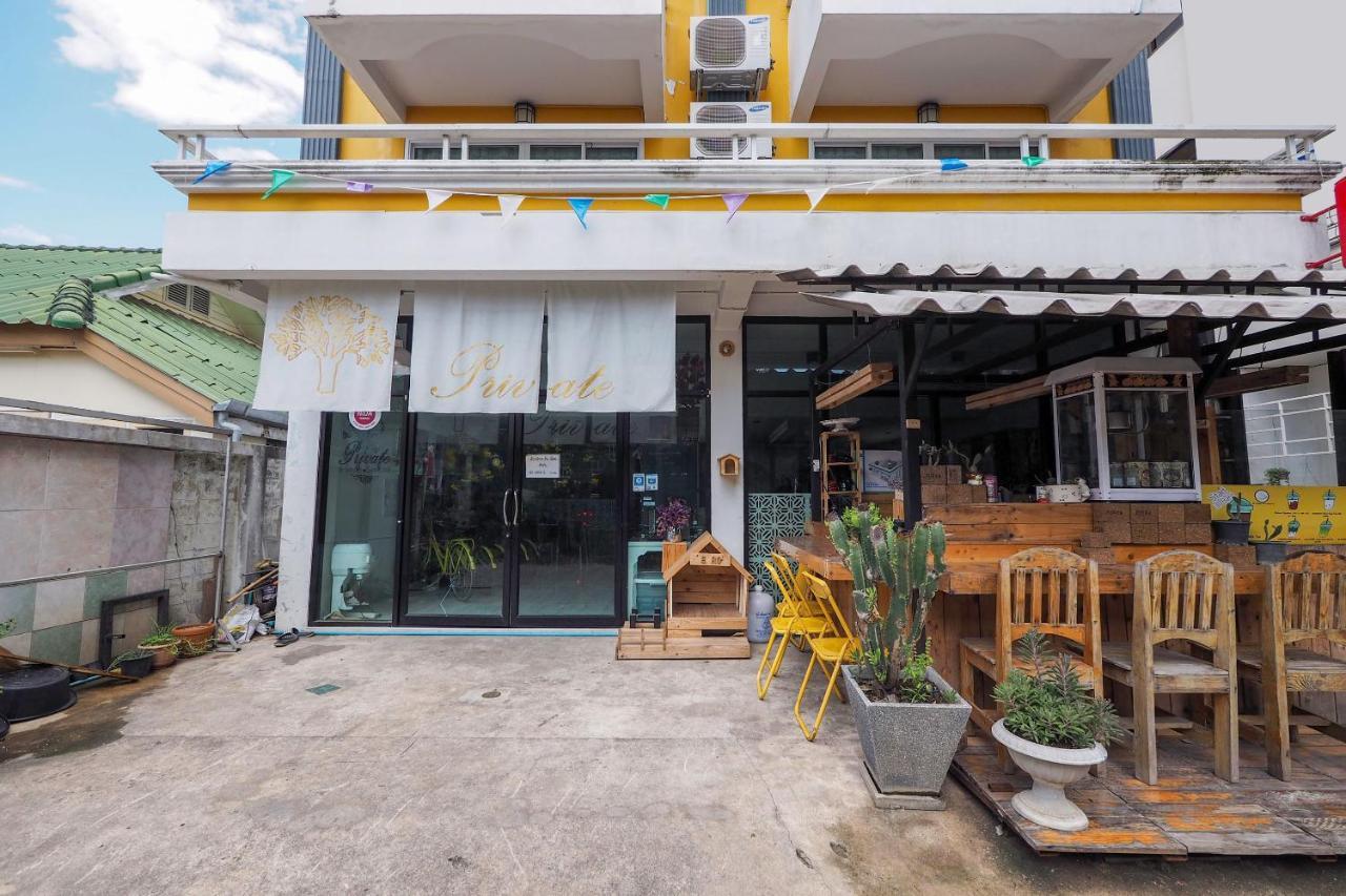Oyo 983 The Private Hotel Chiang Mai Esterno foto
