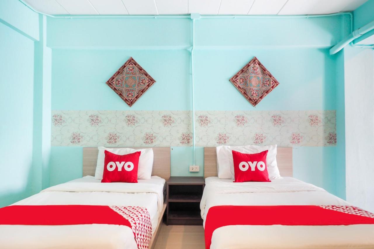 Oyo 983 The Private Hotel Chiang Mai Esterno foto